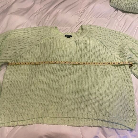 Wild Fable Women's Crewneck Raglan Pullover Sweater bright green medium large - Picture 10 of 10